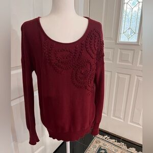 Chic Burgundy Sweater with Swirl Accents size M